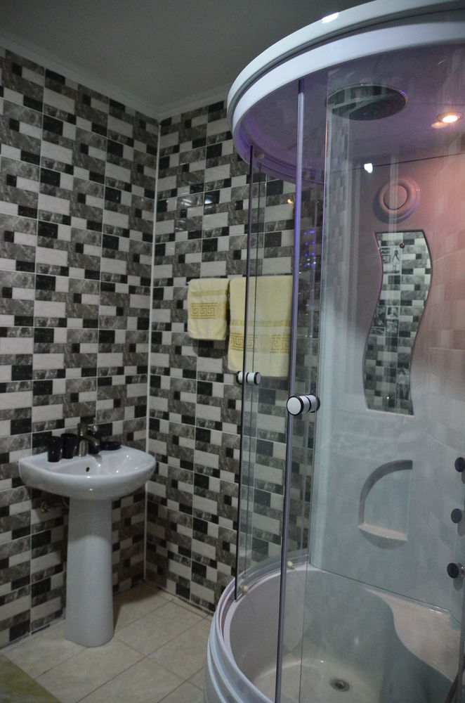 Dream Hotel Kisinyov Kültér fotó